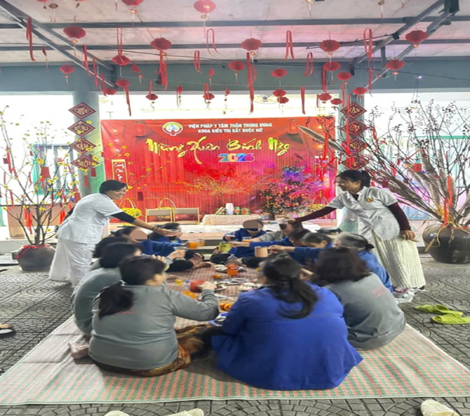 TIN HOẠT ĐỘNG TỔ CHỨC VUI CHƠI ĐÓN TẾT BÍNH NGỌ 2026 NGƯỜI BỆNH BẮT BUỘC CHỮA BỆNH