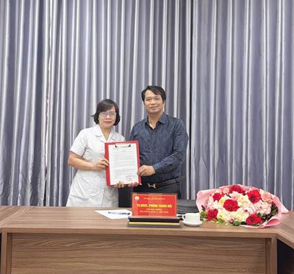 Viện Pháp y tâm thần Trung ương công bố và trao quyết định bổ nhiệm chức vụ Phó Trưởng khoa Khám bệnh và Cận lâm sàng